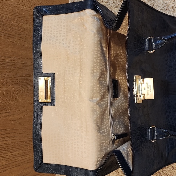 EUC Kate Spade Orchard Valley Sinclair Shoulder Bag Tote Croc Embossed Leather - Picture 6 of 8